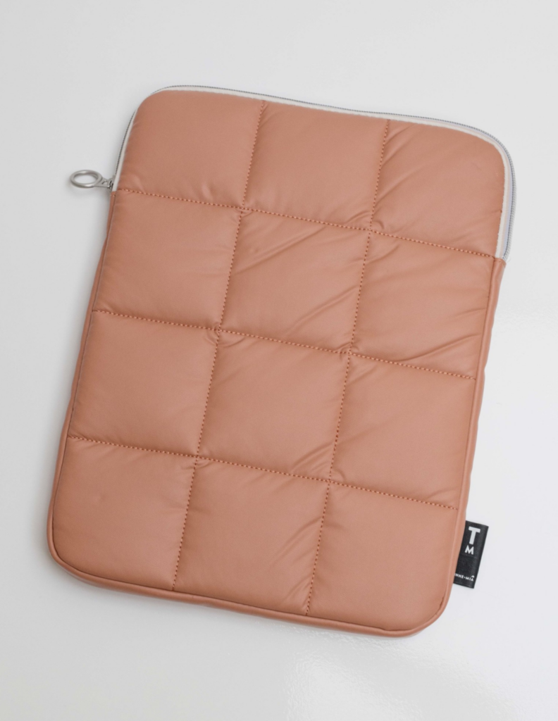 Puffy laptop Pouch - Sunburn