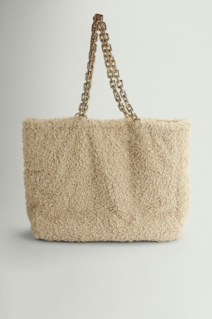 Teddy draagtas met kettingdetail